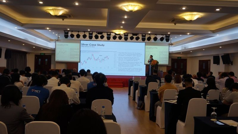 Quang cảnh buổi tập huấn.