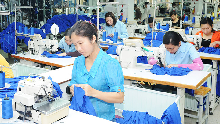 Thị trường xuất khẩu chính của dệt may đã có dấu hiệu suy giảm từ tháng 10/2022. Ảnh: BẮC SƠN