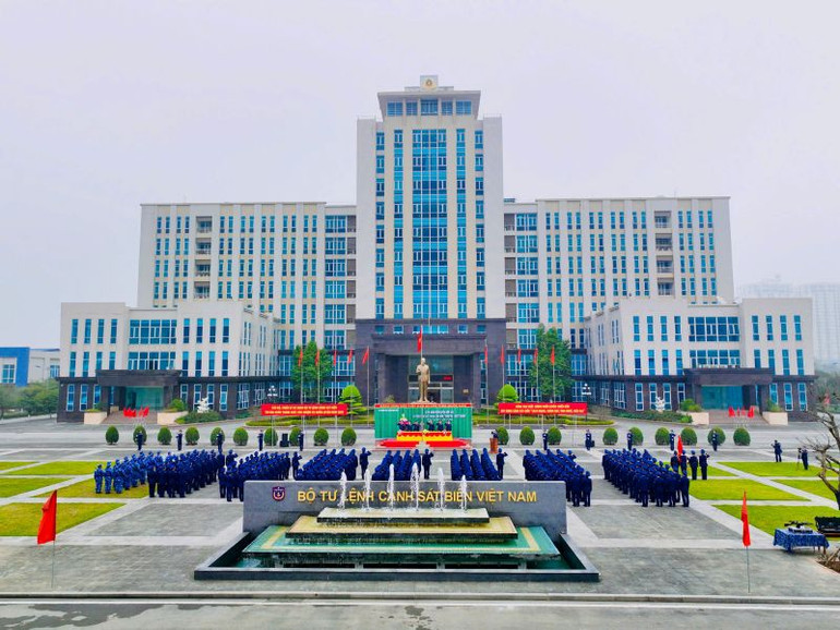 Quang cảnh lễ ra quân huấn luyện.