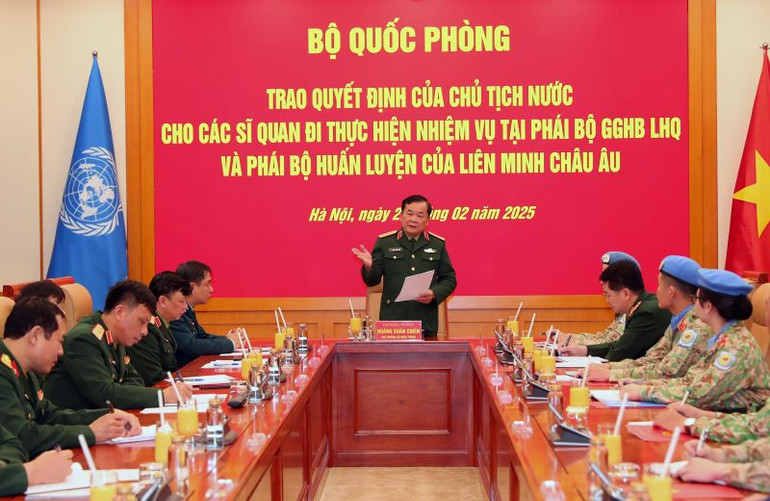 Thượng tướng Hoàng Xuân Chiến phát biểu ý kiến tại buổi lễ.