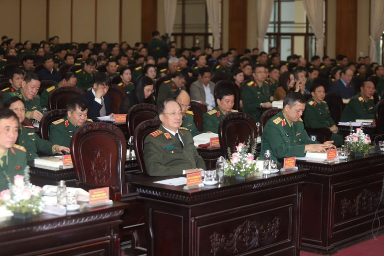 Các đại biểu tham dự hội thảo.