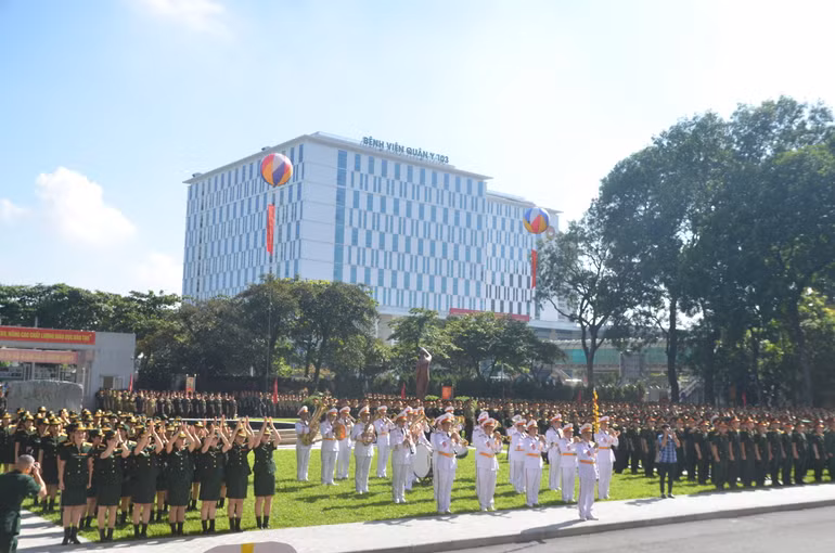 Cán bộ, học viên Học viện Quân y tại Lễ khai giảng năm học 2023-2024.