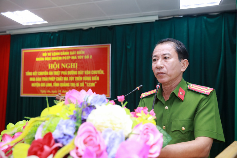 Đại diện Công an tỉnh Quảng Trị phát biểu ý kiến tại hội nghị. Đại diện Công an tỉnh Quảng Trị phát biểu ý kiến tại hội nghị.