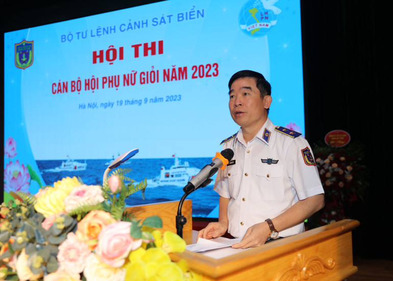 Trung tướng Bùi Quốc Oai phát biểu bế mạc hội thi.