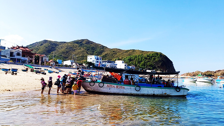 Một số địa phương ven biển tại Bình Định đã chuyển hướng sang phát triển du lịch bền vững gắn với cộng đồng.