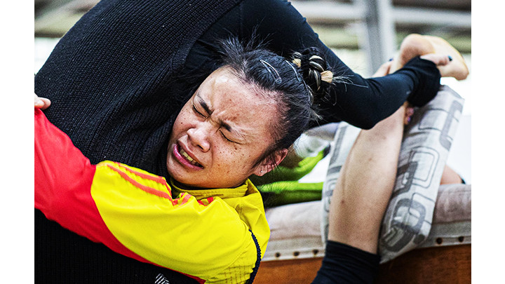 Khổ luyện mới thành tài. Khổ luyện mới thành tài.