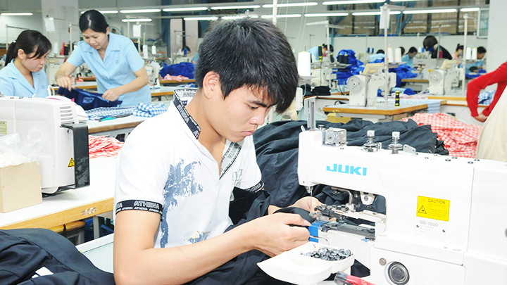 Mỹ là một trong những thị trường xuất khẩu hàng dệt may lớn của Việt Nam hiện nay. Ảnh: HẢI NAM