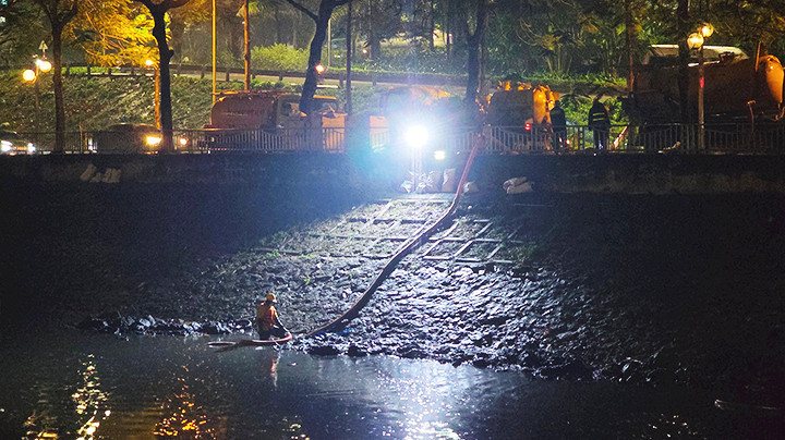 Không quản thời gian. Không quản thời gian.