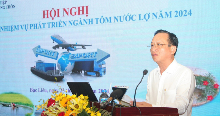 Chủ tịch Ủy ban nhân dân tỉnh Bạc Liêu Phạm Văn Thiều phát biểu ý kiến tại hội nghị. Ảnh: TRỌNG DUY.