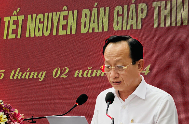 Chủ tịch Ủy ban nhân dân tỉnh Bạc Liêu Phạm Văn Thiều nêu các nhiệm vụ trọng tâm đầu Xuân 2024. (Ảnh: TRỌNG DUY)