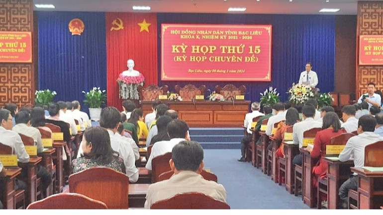 Quang cảnh kỳ họp thứ 15 Hội đồng nhân dân tỉnh Bạc Liêu.