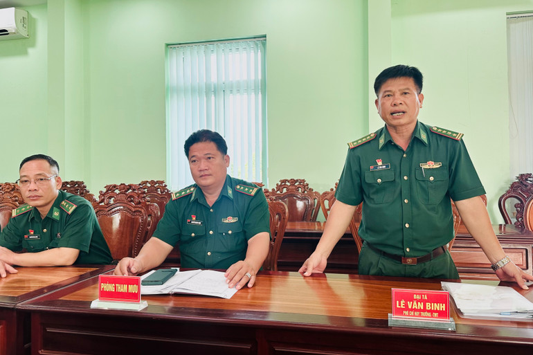 Quang cảnh buổi làm việc. (Ảnh: TRỌNG DUY).