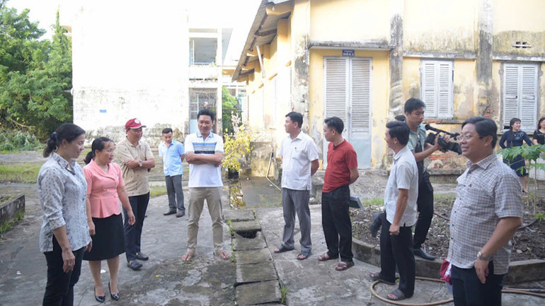 Thường trực Thành ủy và Ủy ban nhân dân thành phố Bạc Liêu kịp thời chỉ đạo Phòng Giáo dục và Đào tạo khắc phục những mặt còn hạn chế, khó khăn tại các trường học.