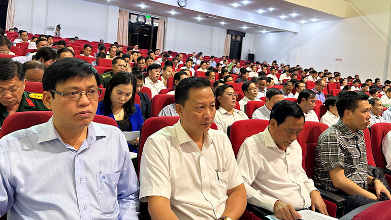Các đại biểu dự hội nghị. (Ảnh: TRỌNG DUY)