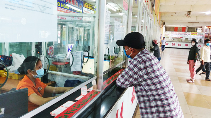 Bến xe Miền Đông mới ngày giáp Tết.