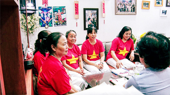 Một buổi sinh hoạt của CLB Giữ lửa yêu thương.