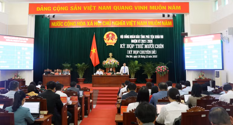 Quang cảnh Kỳ họp lần thứ 19, HĐND tỉnh Phú Yên Khóa VIII
