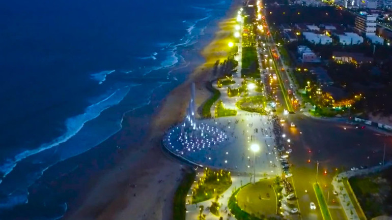 Quảng trường Tháp Nghinh Phong là công trình duy nhất ở Đông Nam Á đạt giải thưởng Cảnh quan đô thị châu Á năm 2023 (gọi tắt là ATA). Quảng trường Tháp Nghinh Phong là công trình duy nhất ở Đông Nam Á đạt giải thưởng Cảnh quan đô thị châu Á năm 2023 (gọi tắt là ATA).