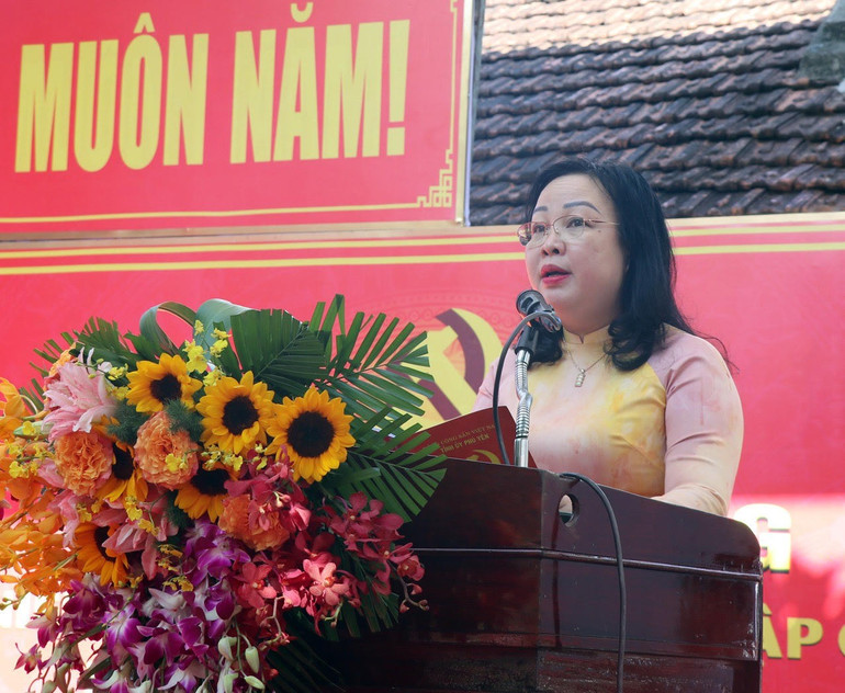 Phó Bí thư Thường trực Tỉnh ủy, Chủ tịch HĐND tỉnh Phú Yên đọc diễn văn tại Lễ kỷ niệm 93 năm Ngày thành lập Chi bộ Đảng cộng sản đầu tiên tại Phú Yên.