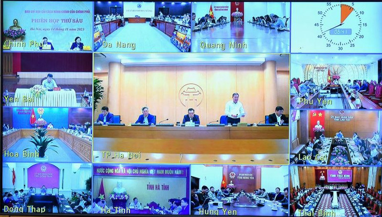 Phiên họp được tổ chức theo hình thức trực tiếp kết hợp trực tuyến, kết nối từ điểm cầu trụ sở Chính phủ tới 63 tỉnh, thành phố trực thuộc Trung ương. Phiên họp được tổ chức theo hình thức trực tiếp kết hợp trực tuyến, kết nối từ điểm cầu trụ sở Chính phủ tới 63 tỉnh, thành phố trực thuộc Trung ương.