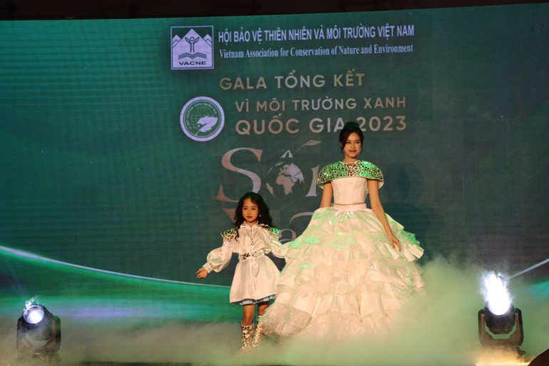 Năm nay Hoa Hậu Việt Nam 2020 Đỗ Thị Hà vinh dự là Đại sứ thiện chí vì môi trường xanh quốc gia.