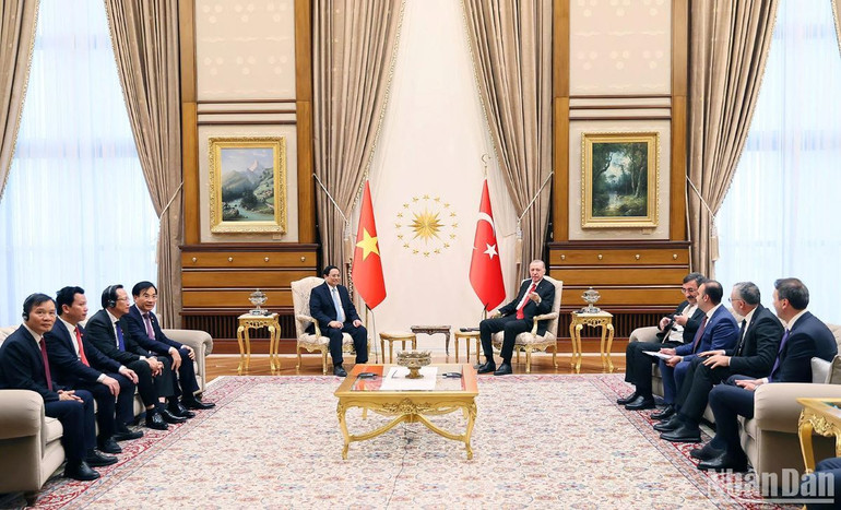 Việt Nam và Thổ Nhĩ Kỳ nhất trí nỗ lực đưa kim ngạch thương mại song phương đạt 5 tỷ USD giai đoạn tới.