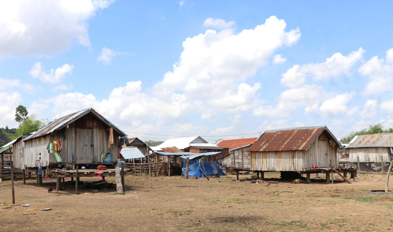 Phú Yên tiếp tục thực hiện phong trào thi đua Cả nước chung tay xóa nhà tạm, nhà dột nát do Thủ tướng Chính phủ phát động.