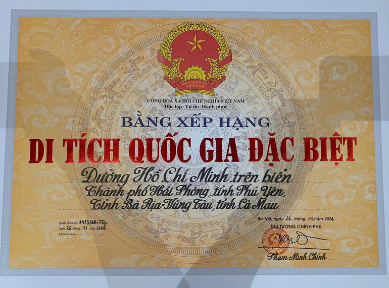 Ngày 28/11 tỉnh Phú Yên tổ chức đón nhận Bằng xếp hạng Di tích quốc gia đặc biệt đường Hồ Chí Minh trên biển. Ngày 28/11 tỉnh Phú Yên tổ chức đón nhận Bằng xếp hạng Di tích quốc gia đặc biệt đường Hồ Chí Minh trên biển.