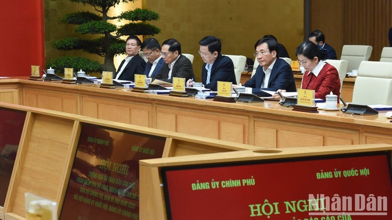 Các thành viên Đoàn kiểm tra 1908 tham dự Hội nghị. (Ảnh: TRẦN HẢI)