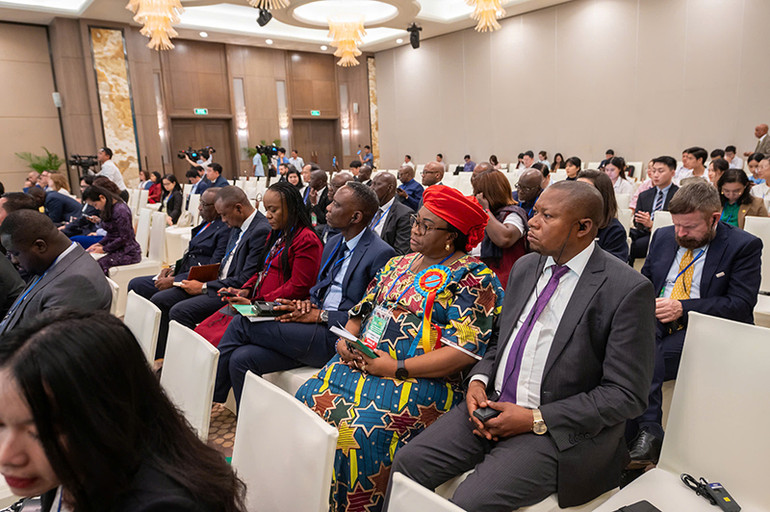 Các đại biểu dự Hội nghị Ban Chấp hành Liên minh Nghị viện Pháp ngữ. (Ảnh: PHẠM THẮNG)