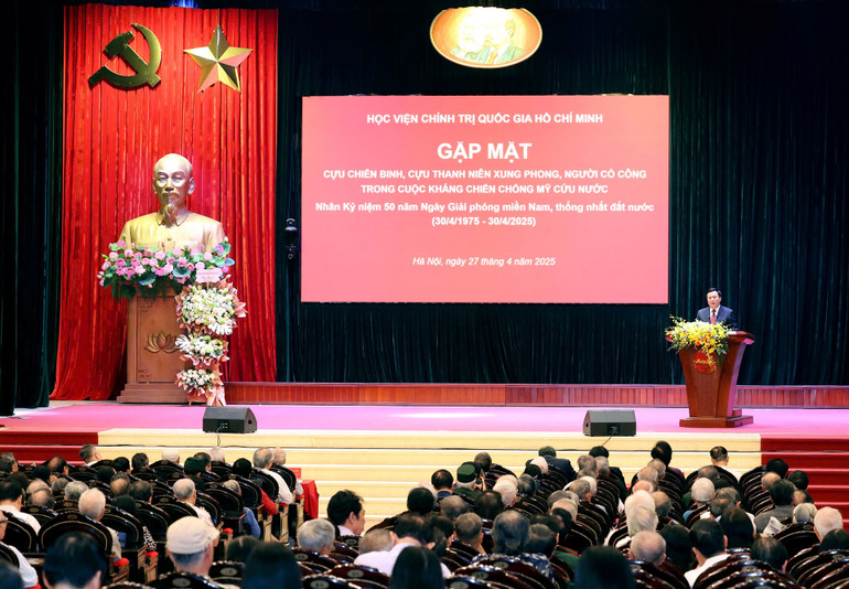 Quang cảnh buổi gặp mặt.