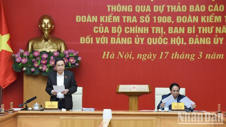 Đồng chí Trần Thanh Mẫn, Ủy viên Bộ Chính trị, Bí thư Đảng ủy Quốc hội, Chủ tịch Quốc hội, Trưởng Đoàn kiểm tra 1910, phát biểu ý kiến tại Hội nghị. (Ảnh: TRẦN HẢI)