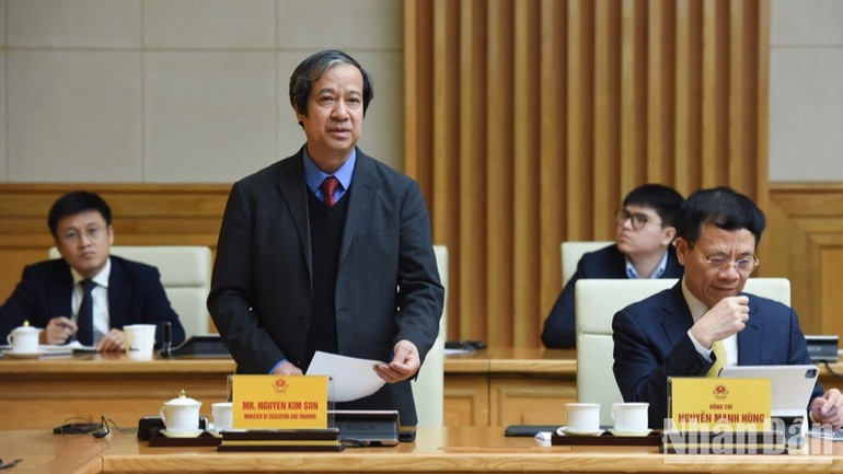 Bộ trưởng Giáo dục và Đào tạo Nguyễn Kim Sơn phát biểu ý kiến tại buổi tiếp. (Ảnh: TRẦN HẢI)