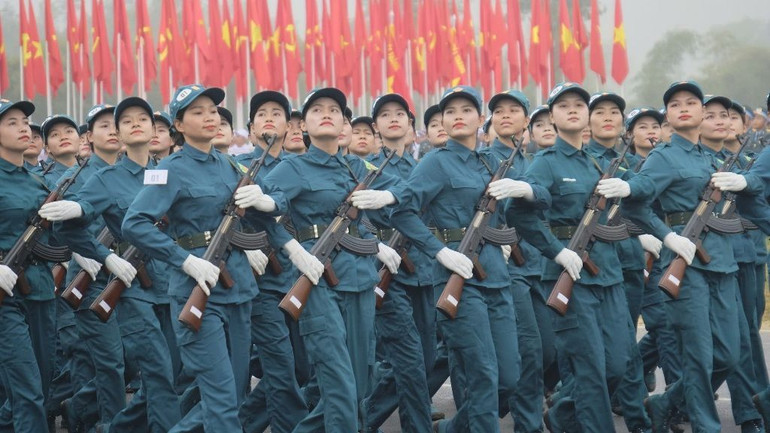 Khối nữ dân quân miền bắc.