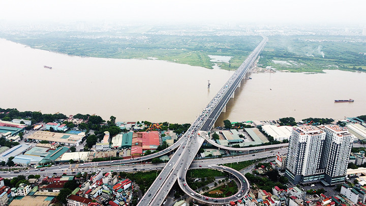 Cầu Vĩnh Tuy 2 thông xe sẽ giảm tải cho các cây cầu Vĩnh Tuy 1, Chương Dương, Thanh Trì. Cầu Vĩnh Tuy 2 thông xe sẽ giảm tải cho các cây cầu Vĩnh Tuy 1, Chương Dương, Thanh Trì.