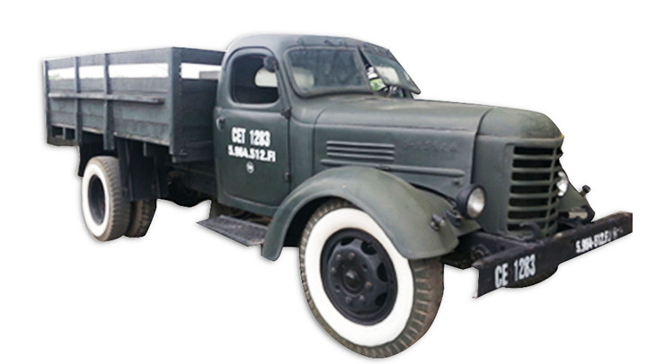 Chiếc xe tải mang số hiệu CET12383 hiện được trưng bày tại Bảo tàng Hậu cần. Chiếc xe tải mang số hiệu CET12383 hiện được trưng bày tại Bảo tàng Hậu cần.