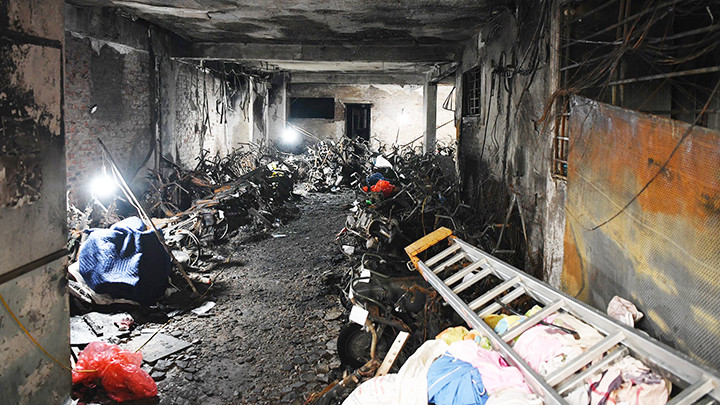 Hiện trường tầng để xe, nơi nghi ngờ phát sinh vụ cháy.