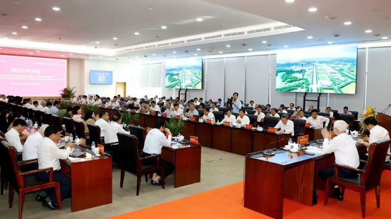 Các đại biểu dự hội nghị.