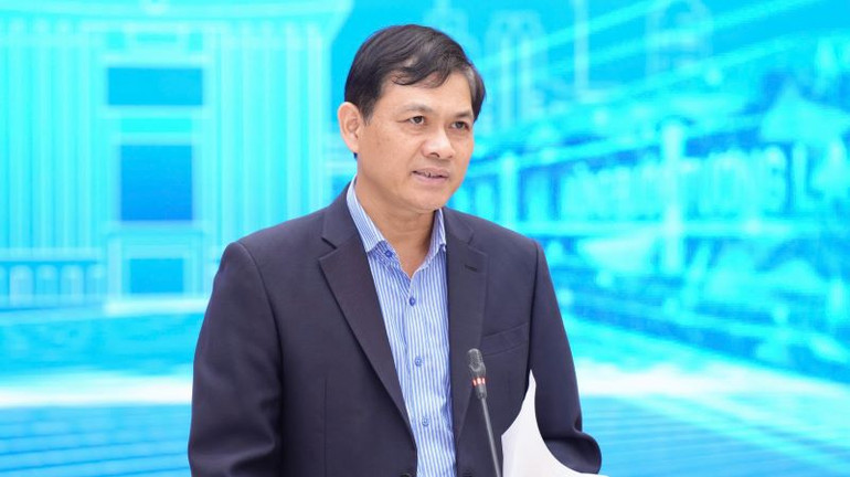 Phó Tổng Giám đốc Tổng công ty Becamex IDC Giang Quốc Dũng thông tin về Khu công nghiệp Cây Trường.