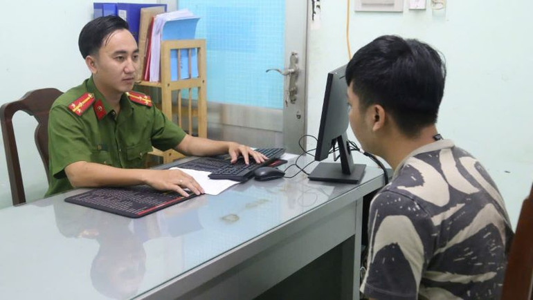 Đối tượng Trần Xuân Dũng bị tạm giữ. Đối tượng Trần Xuân Dũng bị tạm giữ.