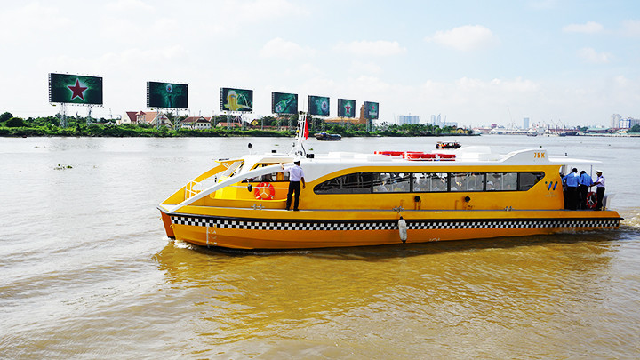 Thành phố Hồ Chí Minh xác định quy hoạch chung lấy sông Sài Gòn làm trung tâm hình thành nên đô thị sông nước xanh, bền vững. Ảnh: KIÊN SƠN