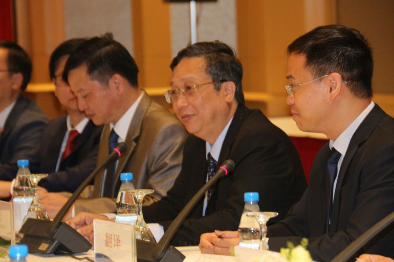 Thứ trưởng Nông nghiệp và Phát triển nông thôn Hoàng Trung phát biểu tại hội đàm.