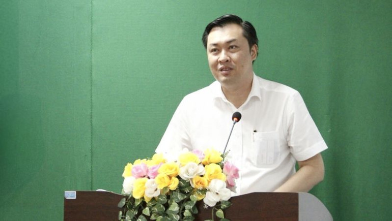 Phó Giám đốc Sở Văn hóa, Thể thao và Du lịch tỉnh Bình Dương Cao Văn Chóng phát biểu ý kiến tại buổi lễ. Phó Giám đốc Sở Văn hóa, Thể thao và Du lịch tỉnh Bình Dương Cao Văn Chóng phát biểu ý kiến tại buổi lễ.