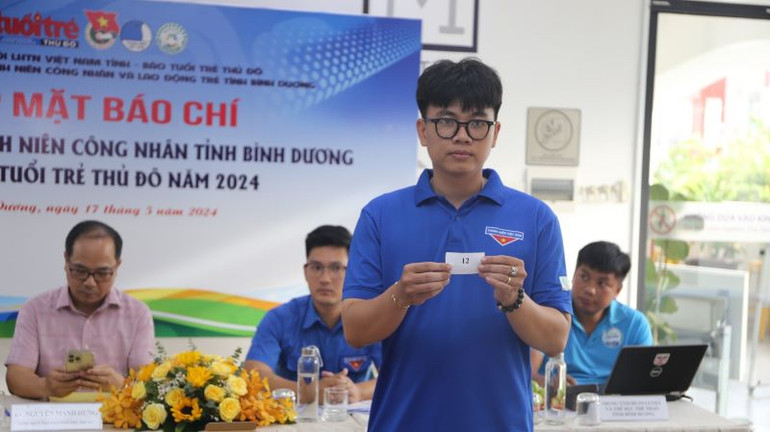 Bốc thăm chọn các cặp đấu loại trực tiếp của giải bóng đá.