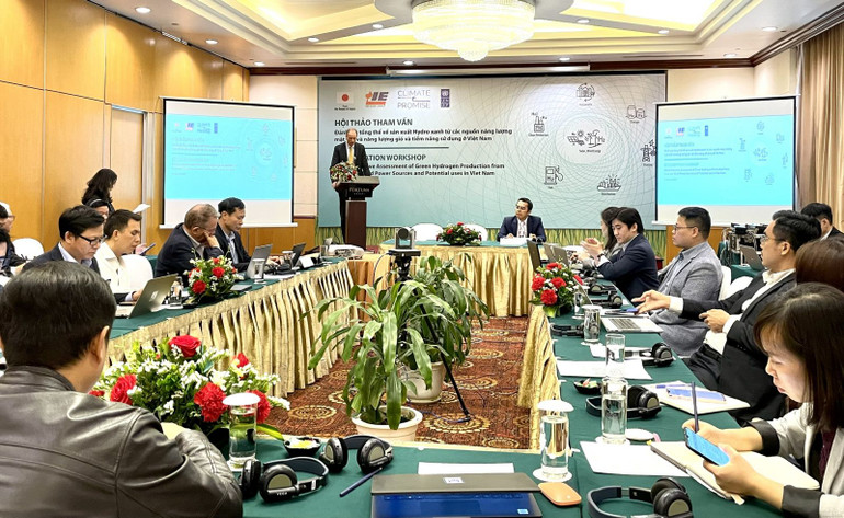 Thảo luận tại hội nghị tham vấn đánh giá tổng thể sản xuất hydro xanh và tiềm năng ở Việt Nam. Ảnh: H.L Thảo luận tại hội nghị tham vấn đánh giá tổng thể sản xuất hydro xanh và tiềm năng ở Việt Nam. Ảnh: H.L