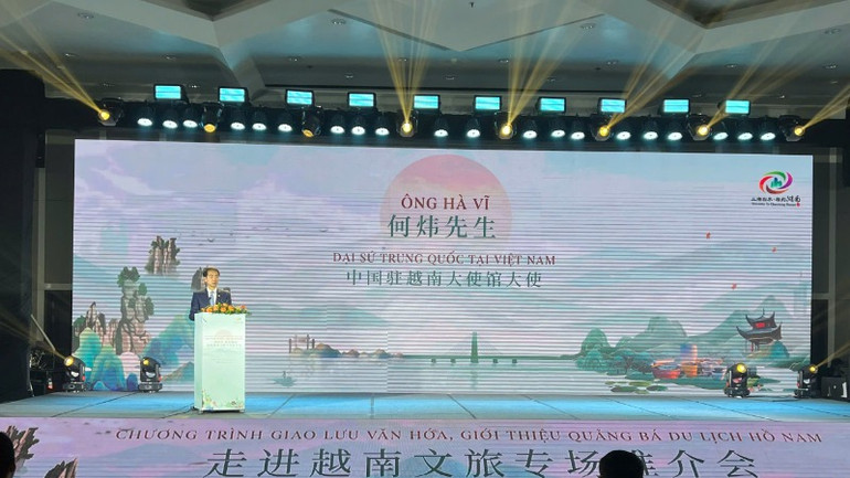 Đại sứ Trung Quốc tại Việt Nam Hà Vĩ phát biểu tại sự kiện.