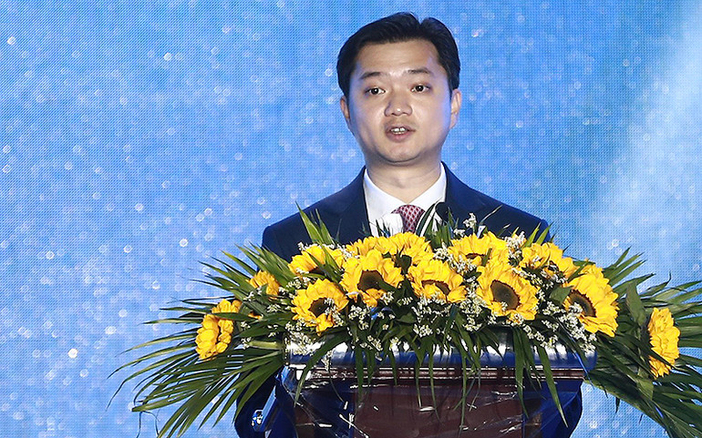 Đồng chí Nguyễn Minh Triết phát biểu ý kiến tại buổi lễ.