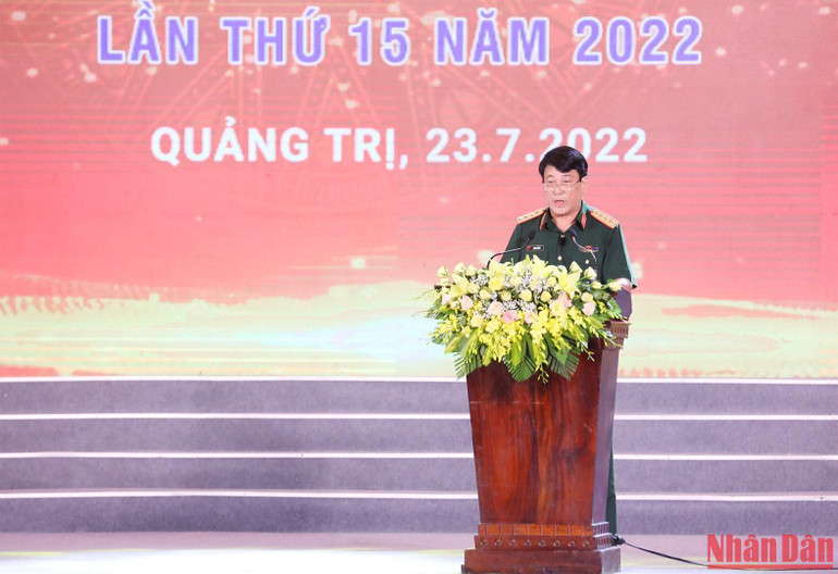 Ủy viên Bộ chính trị, Đại tướng, Chủ nhiệm Tổng Cục chính trị Quân đội nhân dân Việt Nam Lương Cường phát biểu khai mạc chương trình. Ủy viên Bộ chính trị, Đại tướng, Chủ nhiệm Tổng Cục chính trị Quân đội nhân dân Việt Nam Lương Cường phát biểu khai mạc chương trình.