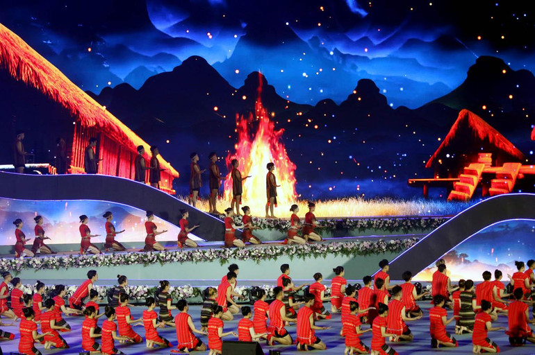 Lửa thiêng đại ngàn.