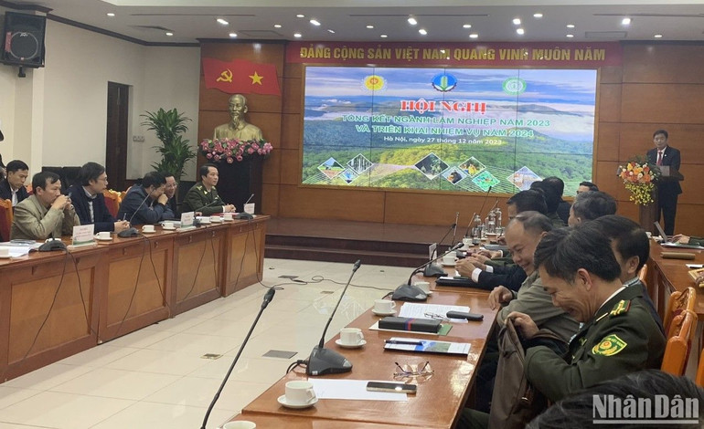 Hội nghị tổng kết ngành lâm nghiệp năm 2023 và phương hướng nhiệm vụ năm 2024, chiều 27/12. Hội nghị tổng kết ngành lâm nghiệp năm 2023 và phương hướng nhiệm vụ năm 2024, chiều 27/12.